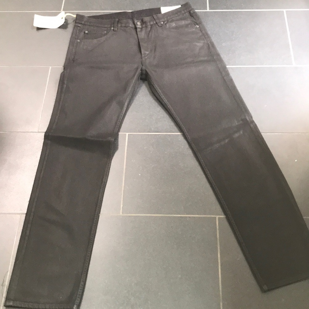 Men’s rag & Bone  blk coated jeans